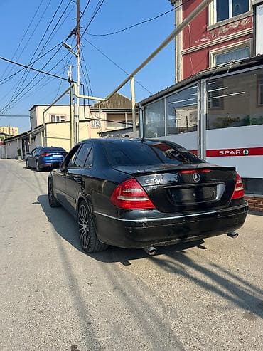 daewoo lanos 2011: Mercedes-Benz E 240: 2.4 l | 2002 il Sedan — 4