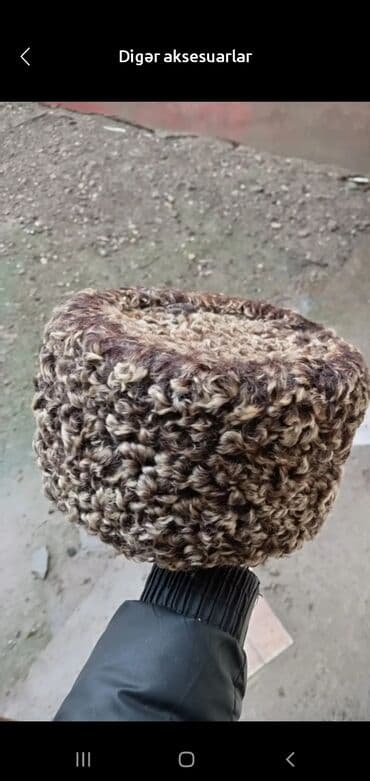 fatin qadın ətəkləri: Sabirabada qedimi papaq satlır 200azın — 1