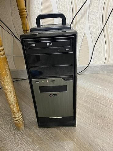 laptoplar: Kompüter satılır təcili. Core i3 prosessor, 4 ram, amd radeon — 2