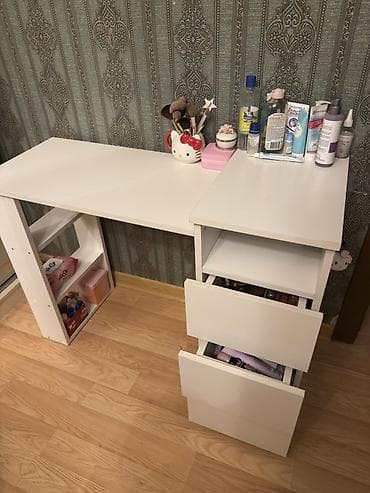 белый офисный стол: Ağ rəngdə kosmetik makyaj masası/çalışma,iş stolü - Kompakt L formalı — 1