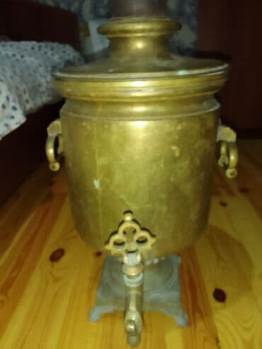 köhnə samavar: Rəng - Qızılı, Çaydan, 3-dən çox l, SSRİ — 2