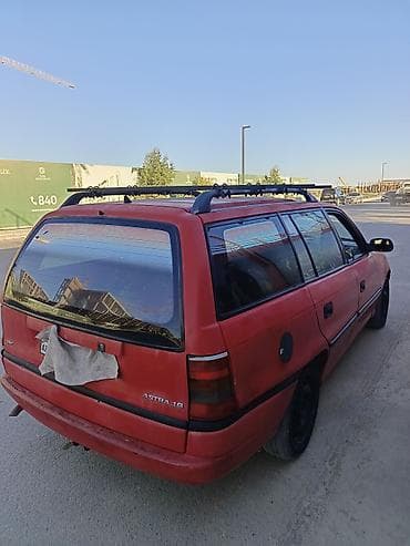 Opel Astra: 1.6 l | 1996 il 271000 km Universal — 7