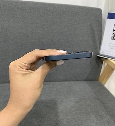 ipon: IPhone 13, 128 GB, Midnight, Zəmanət, Simsiz şarj, Face ID — 4