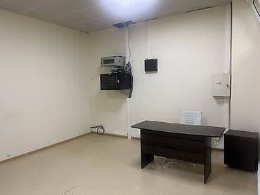 комната аренда: Ofis otağı icarəyə təqdim olunur. - Plan: dəhlizdən girişli ayrıca — 7