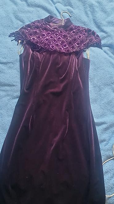 dəri donlar: Bənövşəyi məxmər qadın donu - Parça: yumşaq, parıldayan məxmər - — 1