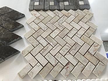 can eti: Təbii mərmər mozaika plitəsi – “balıqskelet” (herringbone) naxışlı — 1