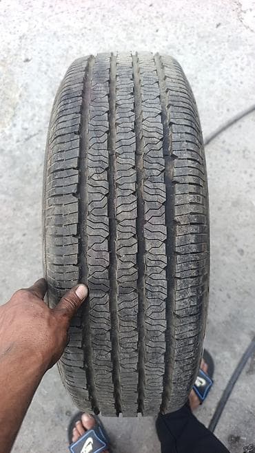 Шина Kumho 235 / 65 / R 17