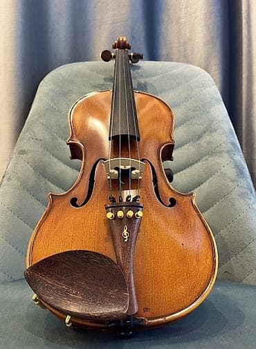 gitara akustik: Yamaha YEV-104 Xereyi Güclendiricisi içine yığılmış Ela seslenmesi — 4