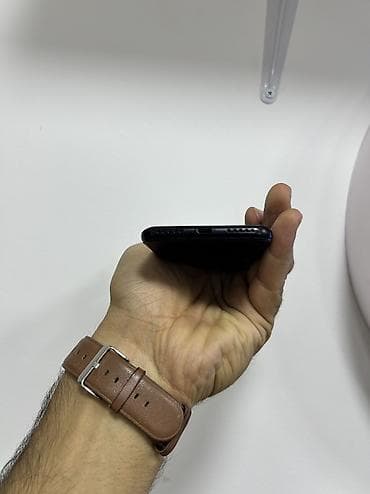 Xiaomi Mi A2 Lite, 32 GB, rəng - Qara, 
 Barmaq izi, Düyməli, Face ID — 3