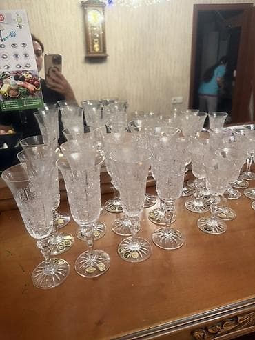 Qədəhlər, rəng - Ağ, Xrustal