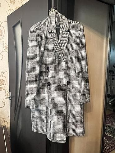 Qadın üçün ikiqat düyməli palto – boz/ağ qara dama (prins-de-qall) — 2