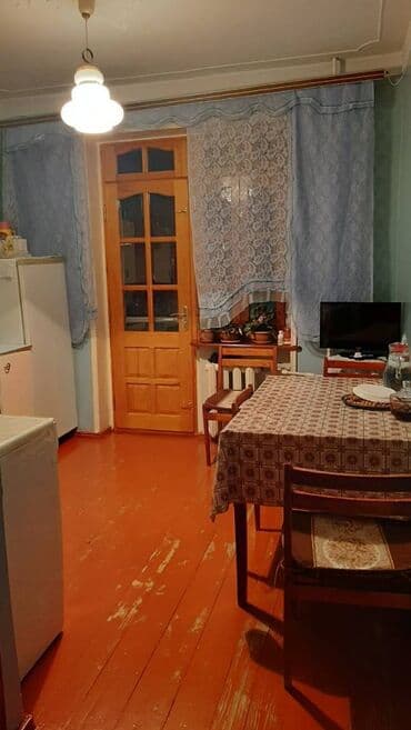 lənd kuruzer ucun led işıq lupası hardan tapmaq olar: Bakı, 3 otaqlı, Köhnə tikili, m. Xalqlar Dostluğu, 70 kv. m — 11