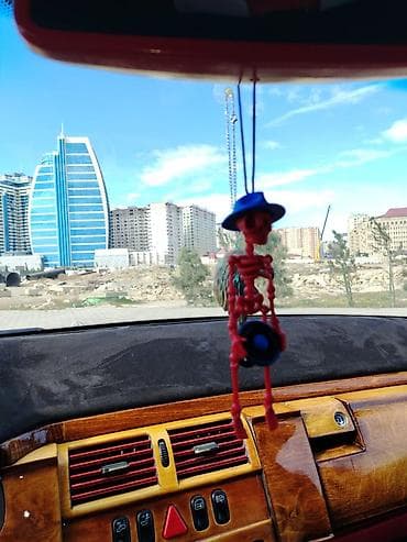 ford transit 1999: Mercedes-Benz E-Class W210 sedan - Korpus: 4 qapılı sedan, tünd — 9