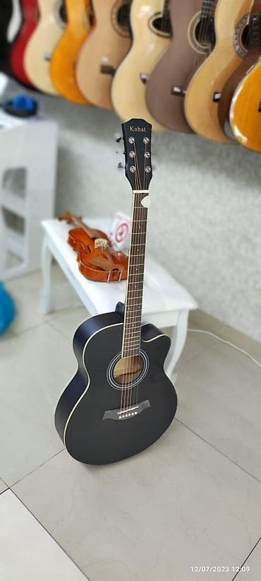 akustik gitara: Akustik gitara, qitara, qitar Rast musiqi alətləri mağazası. Əhmədli — 1