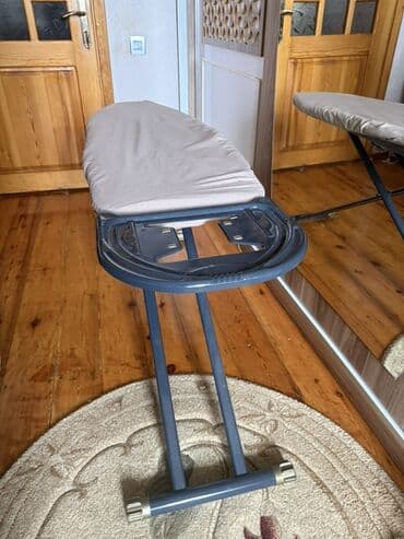 Ütü masası - Dayaqlı metal konstruksiya, sabit X-tipli ayaqlar -