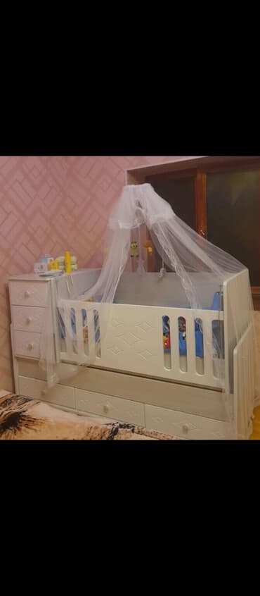 oğlan tortu: Oğlan və qız üçün, Dördbucaq, Beşik, Dəstsiz, Matrassız, Yellənmə mexanizmsiz — 1