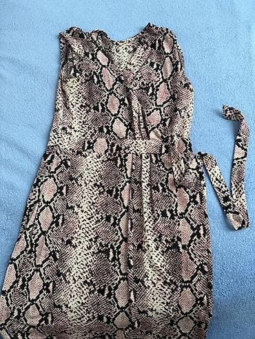 qara köynək: Qadın geyim dəsti – 4 fərqli model 1) Mavi-ağ çiçək naxışlı yay — 3