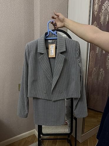 Qadın dəst – zolaqlı boz blazer və şalvar - Brend: moodo/moodoone