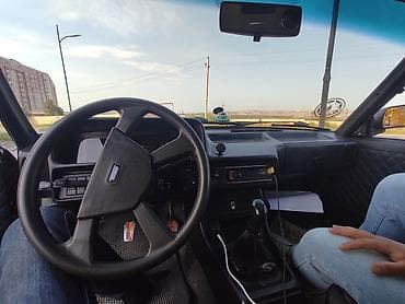 Model: Tofaş Şahin (sedan) Rəng: Qara Kuzov: 4 qapı, arxa ötürücü