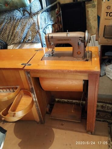 мастер по ремонту стиральных машин на дому: Швейная машина Б/у,Механическая, Платная доставка — 2
