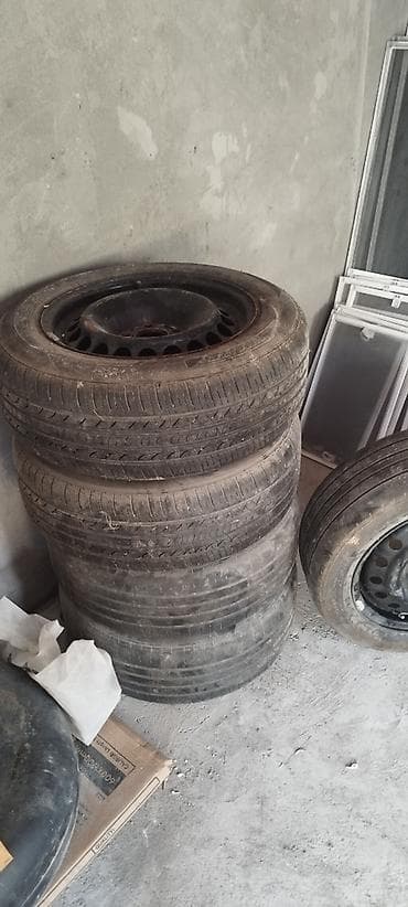 avto elan: Mercedes üçün 4 ədəd sadə disk və təkər. İki ön təkər təzədir, arxa — 2