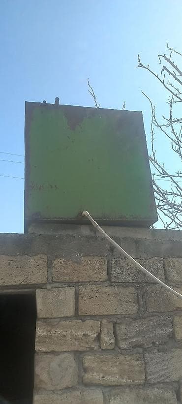 Bak, Metal, 1000 l l, İşlənmiş, Ünvandan götürmə