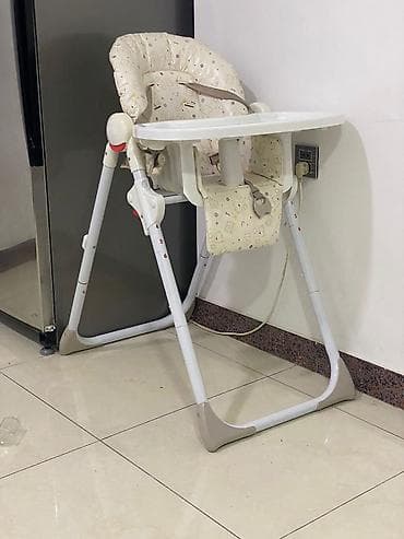 Nemiş Yemək Masası satılır qiyməti 60 manat yeni kimidi hec bir qırığı