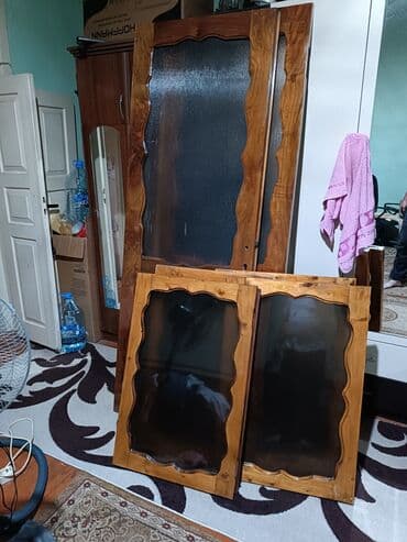 taxta qapılar işlənmiş: Təmiz taxta qapı pəncərə suppervəziyyətdə demək olar ki — 2