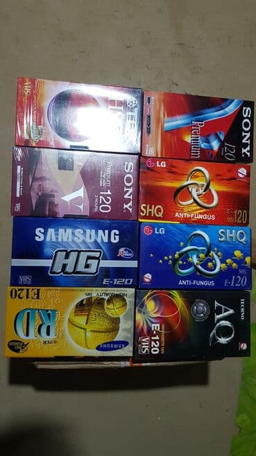 gerbli qepik alışı: Video kasetlər, 43 və 2 saatlıq hər biri — 4