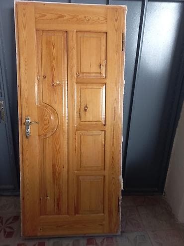 serf qapılar: Uzunu 2 metir
Eni 90sm — 1