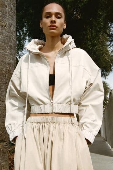 мужские кроссовки в баку: Zara qadın kapişonlu kurtka bir neçe defe geyilib teze kimidir — 1