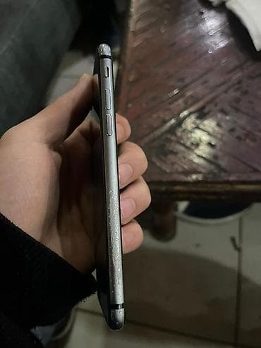 IPhone 8, 64 GB, Qara, Barmaq izi