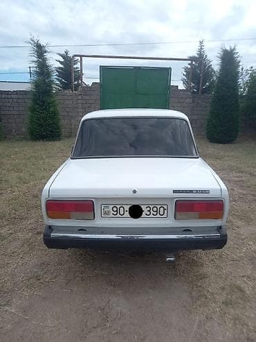 2107 stop: VAZ (LADA) 2107: 1.6 l | 2003 il Sedan — 4
