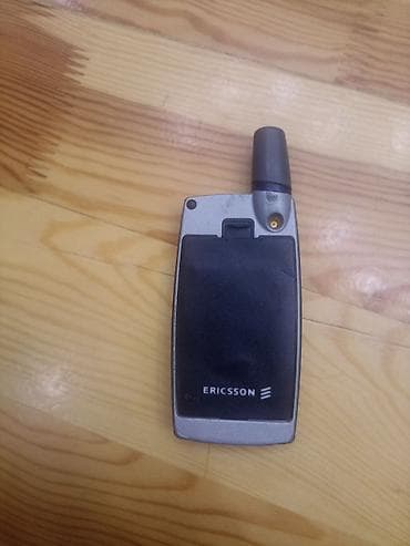 pc hisseleri: Ericsson T28sc – klassik “flip” mobil telefon Xüsusiyyətlər: - Model — 4