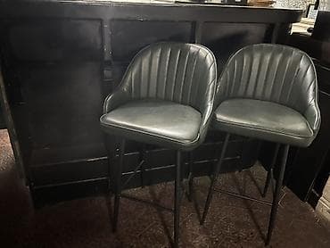 qara parça: Balkon üçün, Oval masa, 2 stul — 3