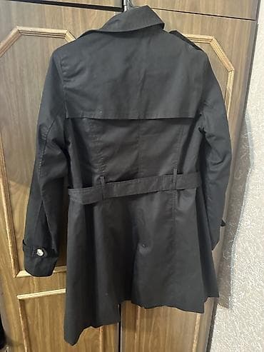 chris brown qelyan: Stradivarius qadın trençkotu - Rəng: qara - Model: ikiqat düyməli — 3