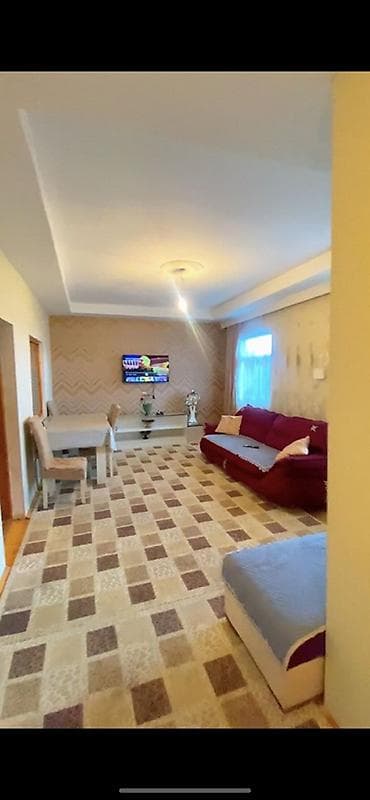 qubada ev almaq: 4 otaqlı, 80 kv. m, Orta təmir — 1