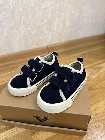 H&M кеды 
Как новые 
Размер 23
Цена 10