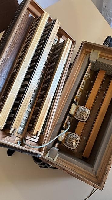klavitura: Akustik Akkordeon, İşlənmiş, Ünvandan götürmə — 3