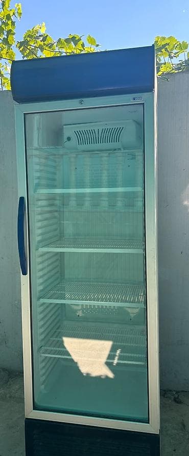 arzum meyvix: Ugur 70 lik yaxsi veziyyetde qiymet 700 azn. Unvan Bineqedi — 1
