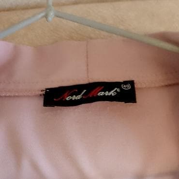 jaket turkce: Nord Mark qadın jaketi – açıq pudra/çəhrayı rəngdə, minimalistik və — 2