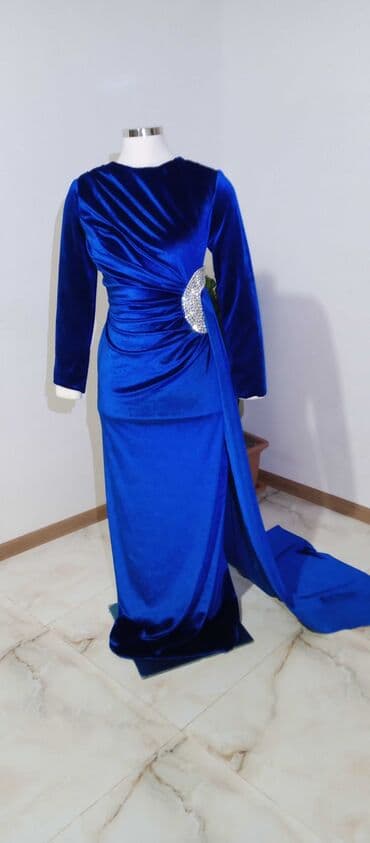 dəbli qadın geyimləri: Ziyafət donu, Maksi — 5