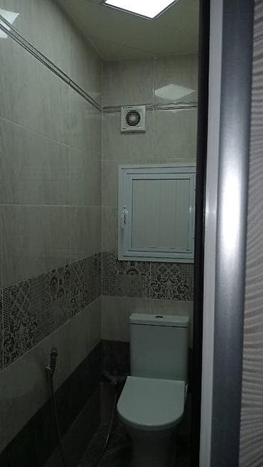 ev bine: Bakı, 8-ci mikrorayon, 3 otaqlı, Köhnə tikili, m. Azadlıq Prospekti, 76 kv. m — 3