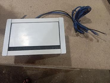 elektron saat: Masa üstü qutulu rozetka və bağlantı modulu - Gömülə bilən alüminium — 1