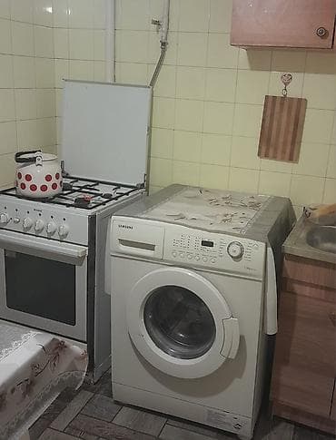 аренда автовышки: 370 AZN 1 otaqlı Köhnə tikili Sahə 35 m² Mərtəbə 4 / 5 İnşaatçılar m — 1