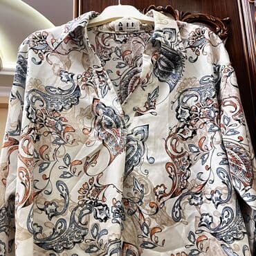 atlas koynekler: Razmer Xl.İstifadə edilməyib,yenidir.Xalqlar metrosuna çatdırılma — 2