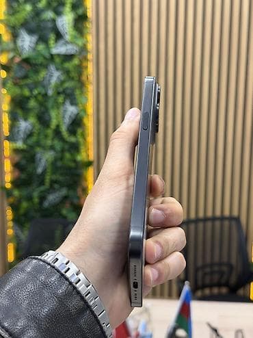 ayfonu: IPhone 15 Pro Max, 256 GB, Qara, Zəmanət, Kredit, Barmaq izi — 3
