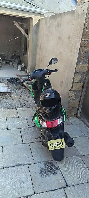 skuter oturacaq: Scooter – ZigZag şəhər daxili istifadə üçün Xüsusiyyətlər: - — 2