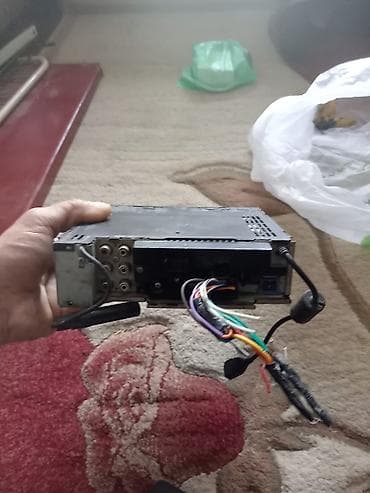 Maqnitol, Pioneer, AUX