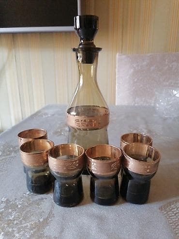 Vodka qabi. 6 rumkasi ile birlikde satilir. Ela veziyyetdedir lalafo.az -da Vodka qabi. 6 rumkasi ile birlikde satilir. Ela veziyyetdedir